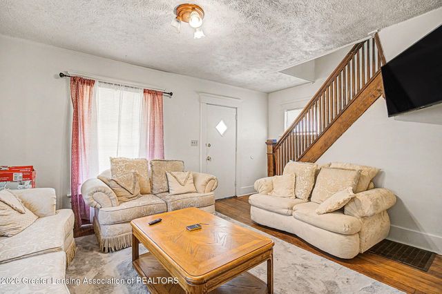 1406 Reo Avenue, Lansing, MI 48910