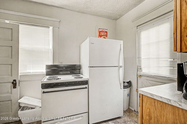 1406 Reo Avenue, Lansing, MI 48910