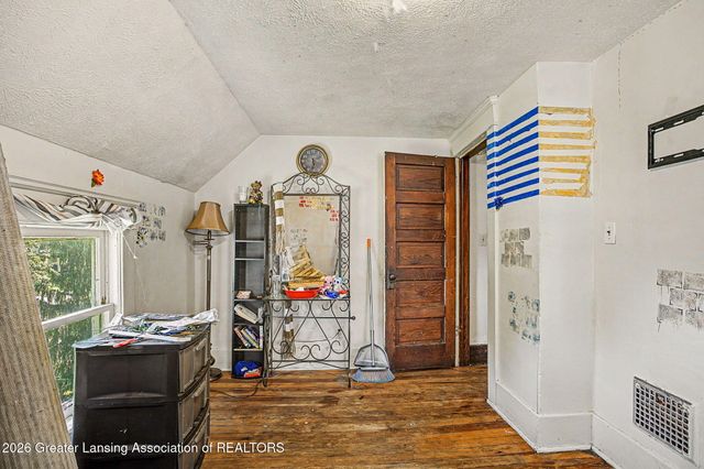 1406 Reo Avenue, Lansing, MI 48910