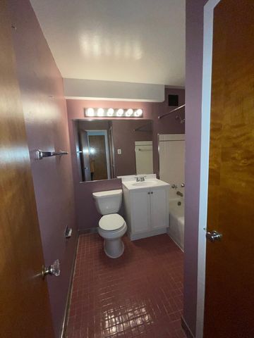 2610 W Balmoral Avenue 504, Chicago, IL 60625