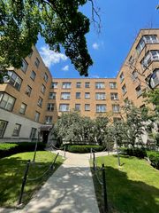 2610 W Balmoral Avenue 504, Chicago, IL 60625