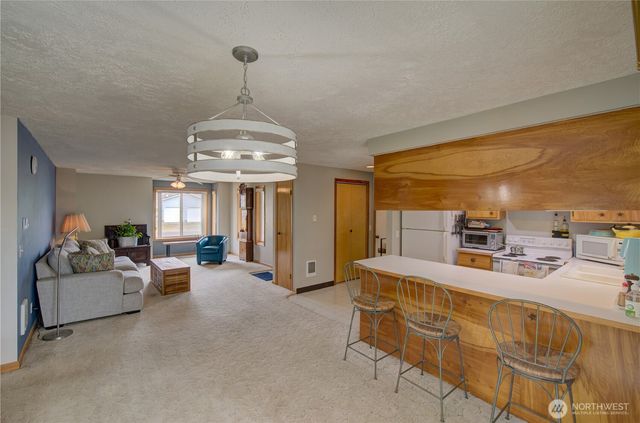 30505 H Street, Ocean Park, WA 98640