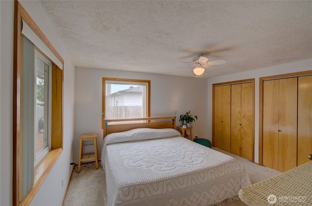 30505 H Street, Ocean Park, WA 98640