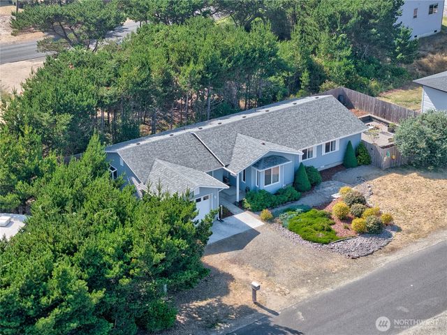 30505 H Street, Ocean Park, WA 98640