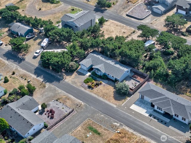 30505 H Street, Ocean Park, WA 98640