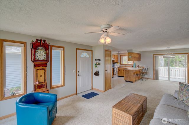 30505 H Street, Ocean Park, WA 98640