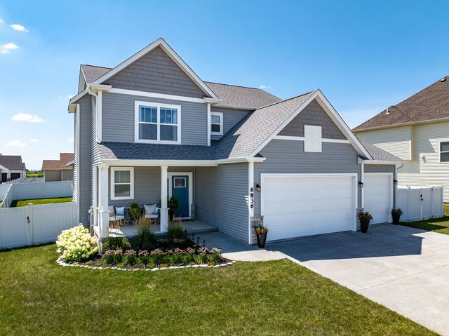6836 Matthews Court, Bettendorf, IA 52722