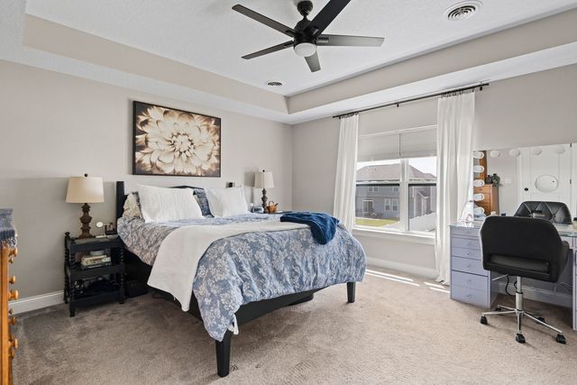 6836 Matthews Court, Bettendorf, IA 52722