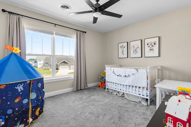 6836 Matthews Court, Bettendorf, IA 52722