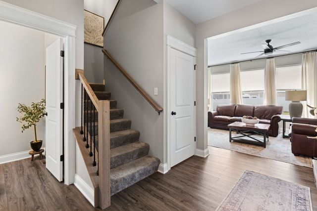 6836 Matthews Court, Bettendorf, IA 52722