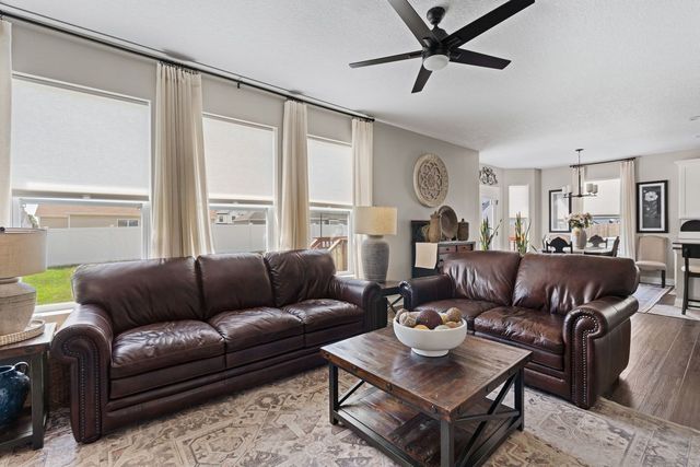 6836 Matthews Court, Bettendorf, IA 52722