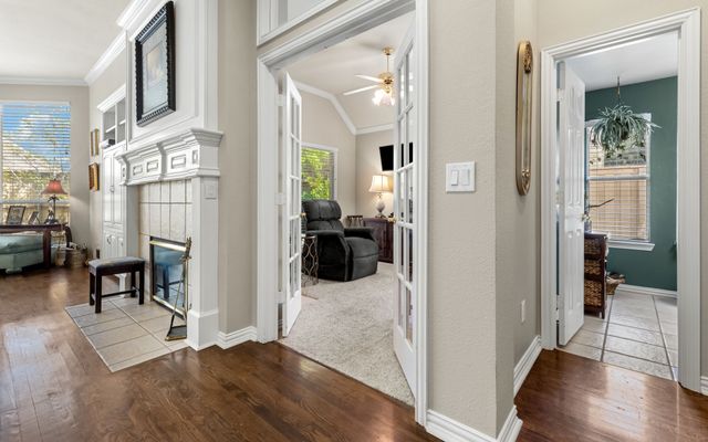809 Lake Point Circle, Mckinney, TX 75072
