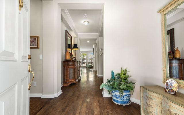 809 Lake Point Circle, Mckinney, TX 75072