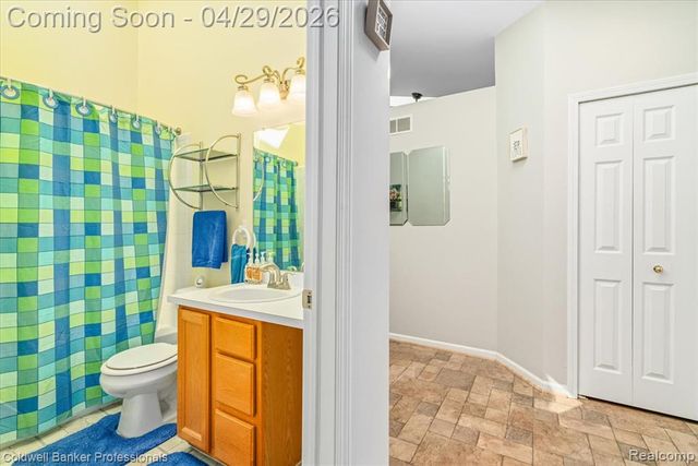 7203 Indian Wells Drive, Ypsilanti, MI 48197
