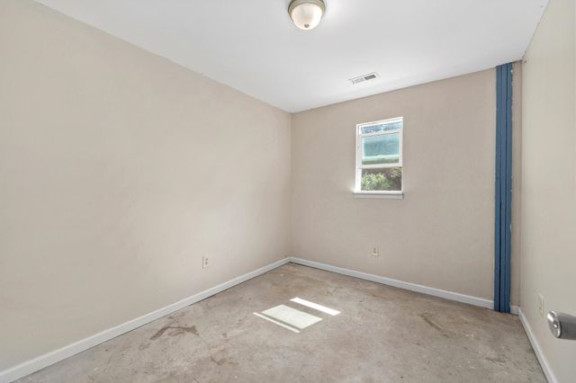 5487 SW Shumway, El Dorado, KS 67042