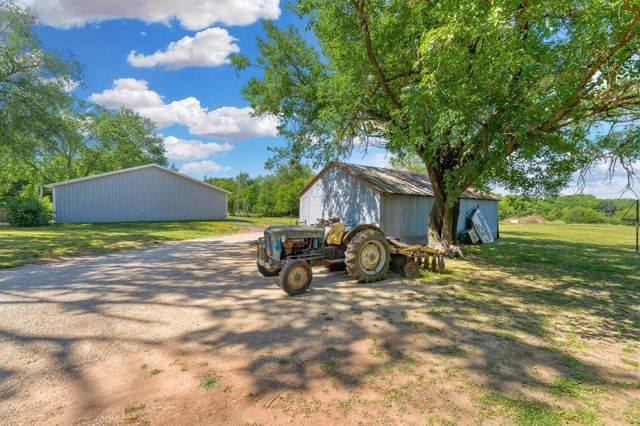 5487 SW Shumway, El Dorado, KS 67042