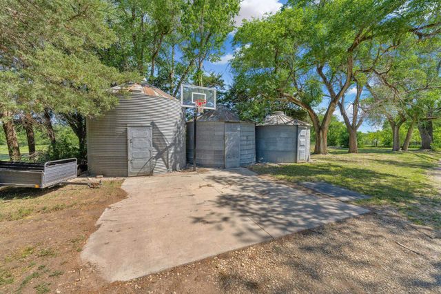 5487 SW Shumway, El Dorado, KS 67042