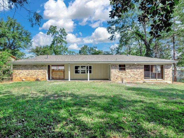 218 Wortham Drive, Nacogdoches, TX 75965