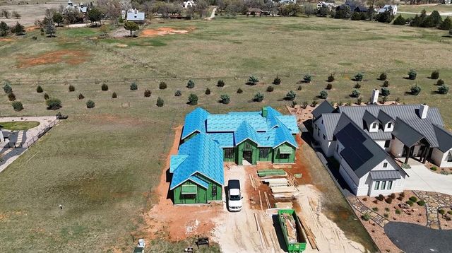 208 Interlaken St, Fredericksburg, TX 78624