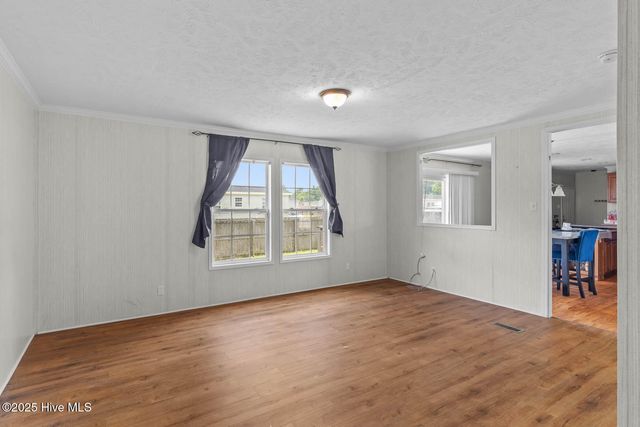 804 Maynard Boulevard, Jacksonville, NC 28546