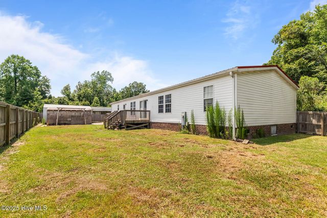804 Maynard Boulevard, Jacksonville, NC 28546