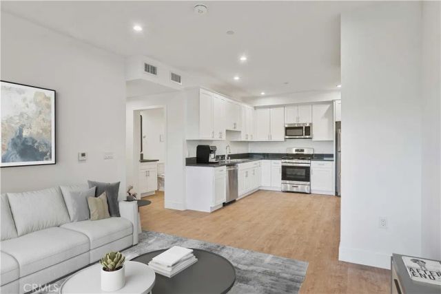 8750 Sepulveda Boulevard 305, North Hills, CA 91343