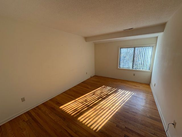 25 Florence Road 71, Branford, CT 06405