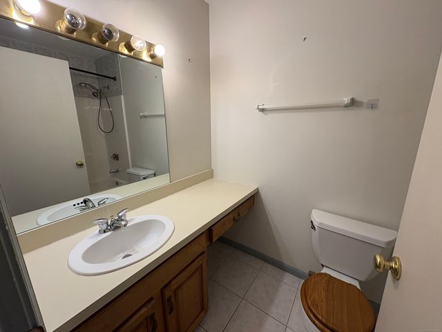 25 Florence Road 71, Branford, CT 06405