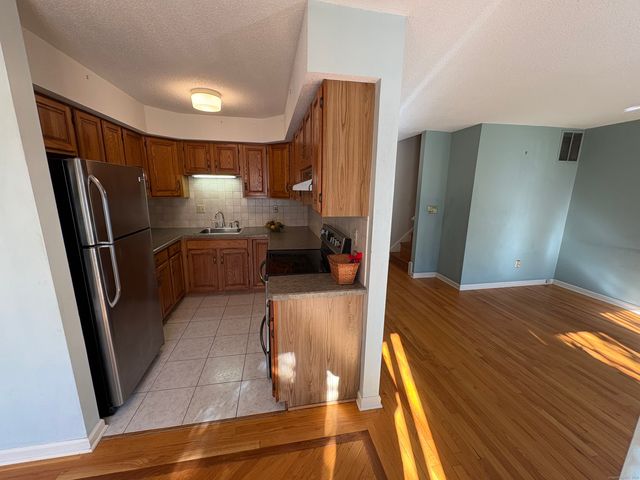 25 Florence Road 71, Branford, CT 06405