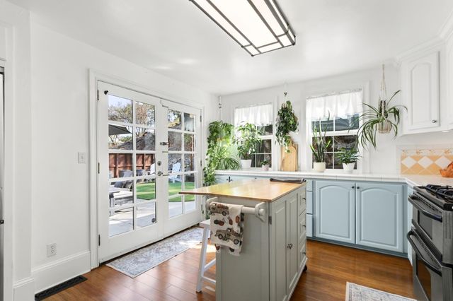 9030 Page St, Newcastle, CA 95658