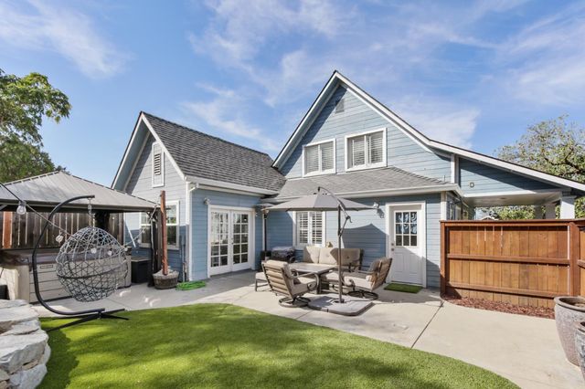 9030 Page St, Newcastle, CA 95658