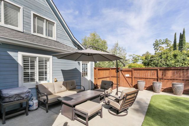 9030 Page St, Newcastle, CA 95658