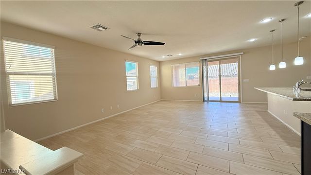 821 Fox Mountain Court, North Las Vegas, NV 89084