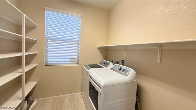 821 Fox Mountain Court, North Las Vegas, NV 89084