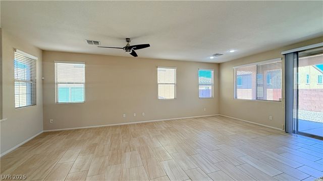 821 Fox Mountain Court, North Las Vegas, NV 89084