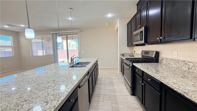 821 Fox Mountain Court, North Las Vegas, NV 89084