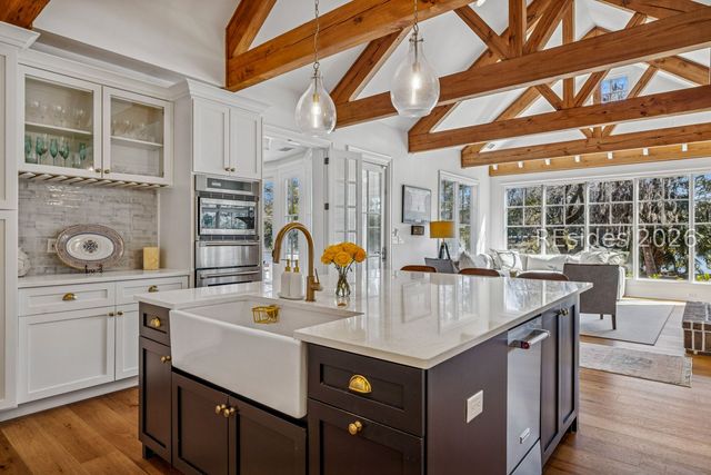 4 Cooper Ct, Bluffton, SC 29910