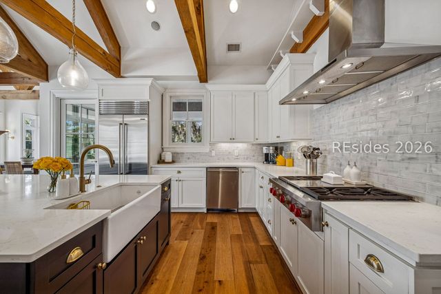 4 Cooper Ct, Bluffton, SC 29910