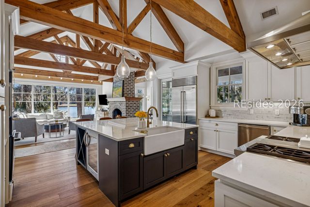 4 Cooper Ct, Bluffton, SC 29910