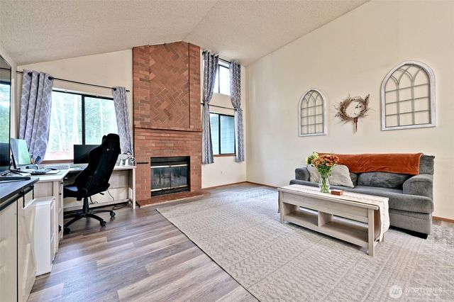 7601 Colony Court NE, Bremerton, WA 98311