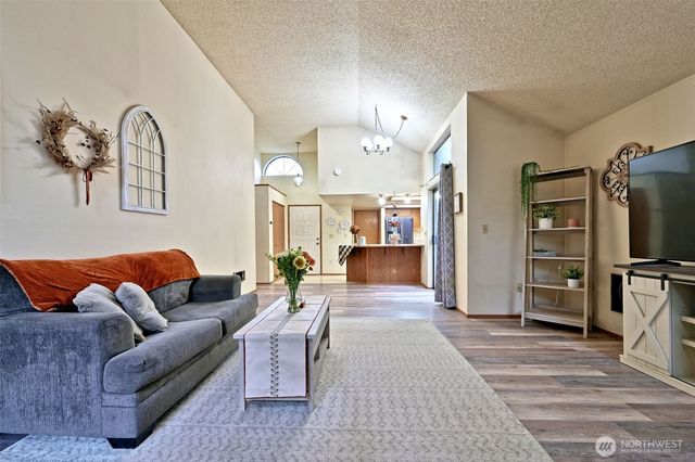 7601 Colony Court NE, Bremerton, WA 98311