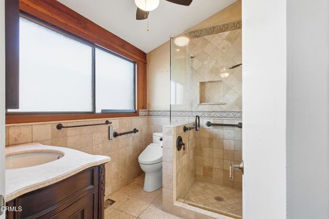 3832 Pacific Coast Highway, Ventura, CA 93001