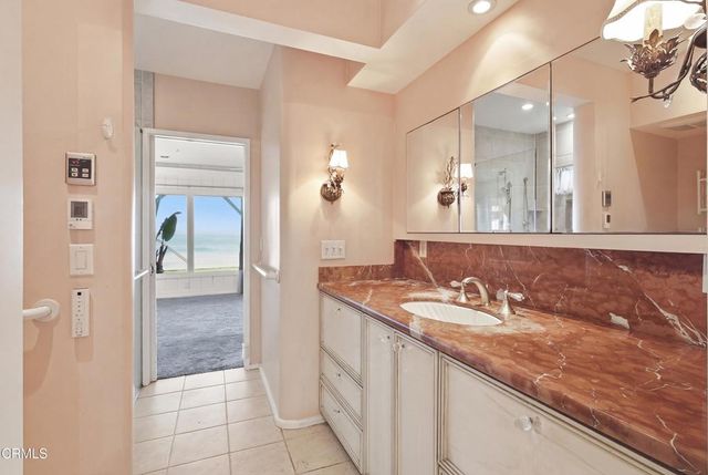 3832 Pacific Coast Highway, Ventura, CA 93001