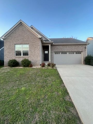 1084 Westgate Dr, Gallatin, TN 37066