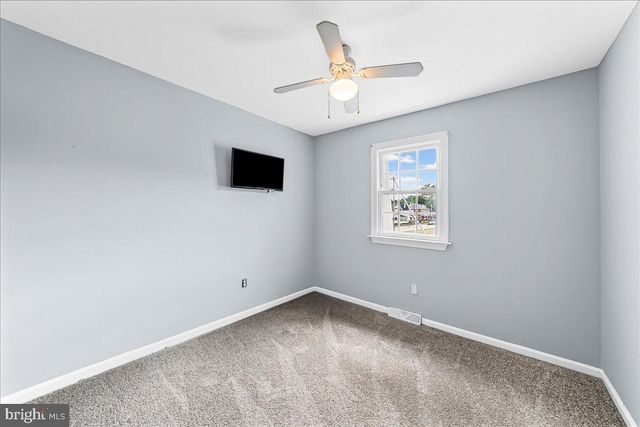411 GLASS ST, Spring City, PA 19475