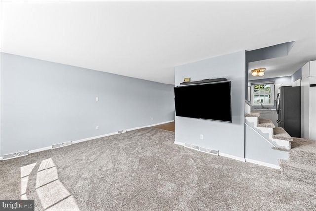 411 GLASS ST, Spring City, PA 19475