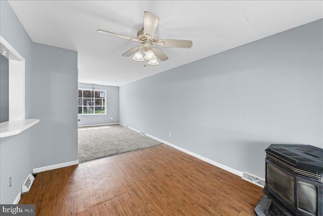 411 GLASS ST, Spring City, PA 19475