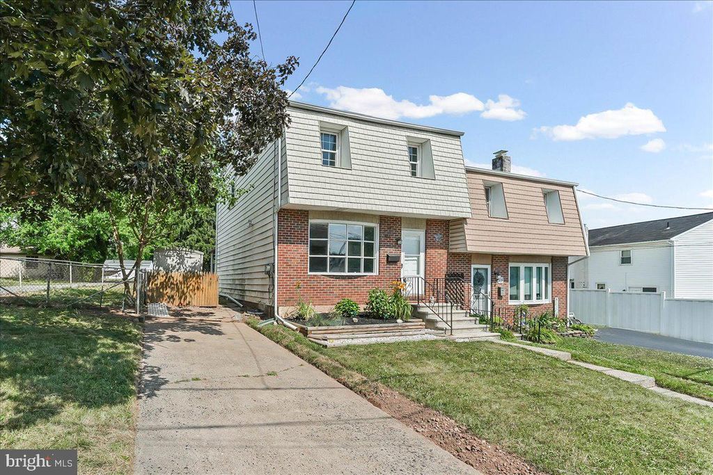 411 GLASS ST, Spring City, PA 19475