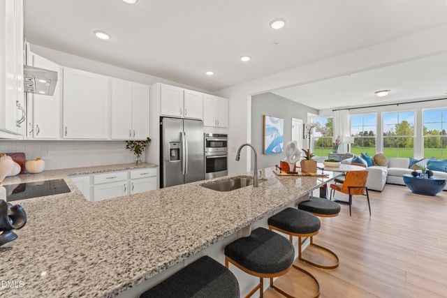 905 Ball Field Alley 102, Cary, NC 27511