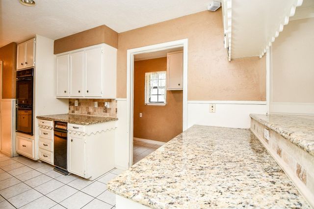 25121 Lakeview Road, Katy, TX 77494